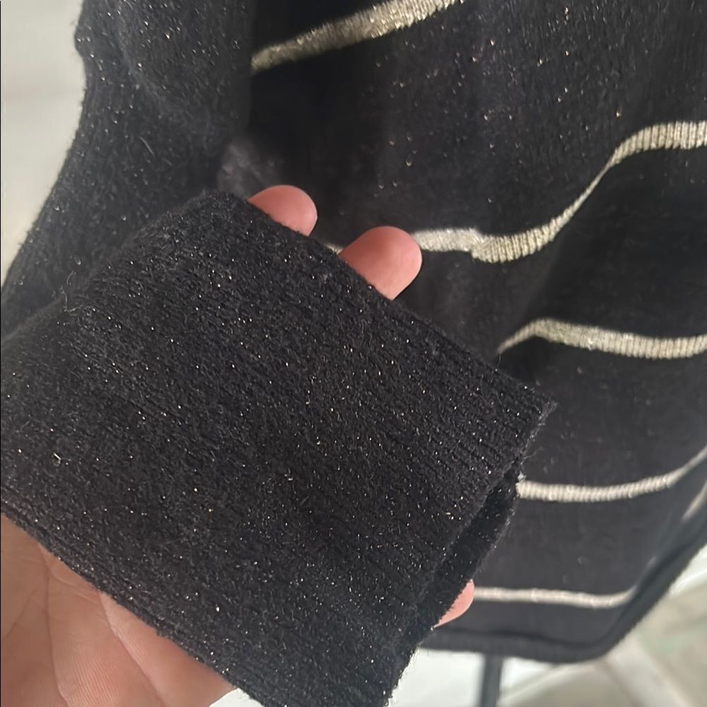 Cupcakes & Cashmere Black and White Turtleneck Sweater E - Picture 3 of 6